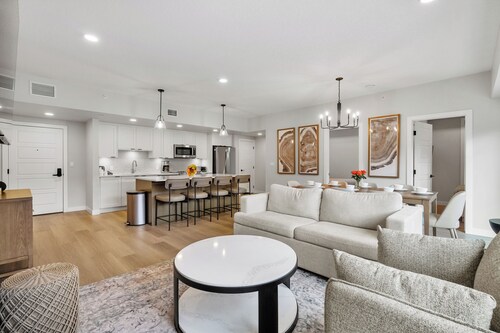 Relaxing in the Rockies 2  Outdoor pool and hot tub heated all yearlong