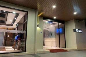 Unclassified image, 3 of 8, button - K Hotel (Donggongon)