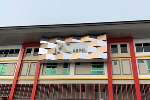 Unclassified image, 2 of 8, button - K Hotel (Donggongon)