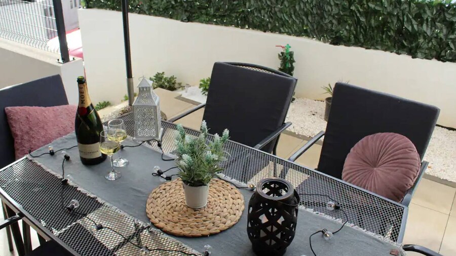 Stylish Okrug Gornji Apartment With Terrace and Patio