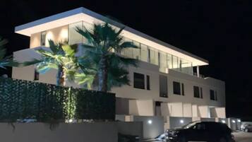 Apartment (Two Bedroom Apartment with Terrace) | Exterior