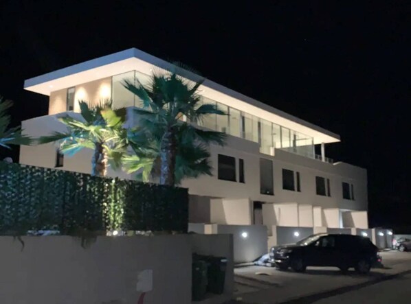 Departamento (Two Bedroom Apartment with Terrace) | Exterior