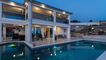 Villa (Six Bedroom Villa with Pool) | Exteriör