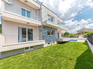 Villa (Six Bedroom Villa) | Exterior - Expansive Retreat With Private Pool & Bbq, Near the Beach (Kastela)