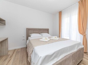 Villa (Six Bedroom Villa) | 1 bedroom, cribs/infant beds, free WiFi - Expansive Retreat With Private Pool & Bbq, Near the Beach (Kastela)