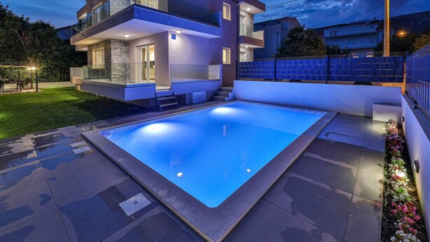 빌라 (Six Bedroom Villa) | 야외 수영장