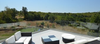 Exquisite Secluded Villa With Pool