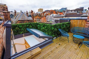 Luxury Townhome, 3 Bedrooms, Balcony, City View | Terrace/patio