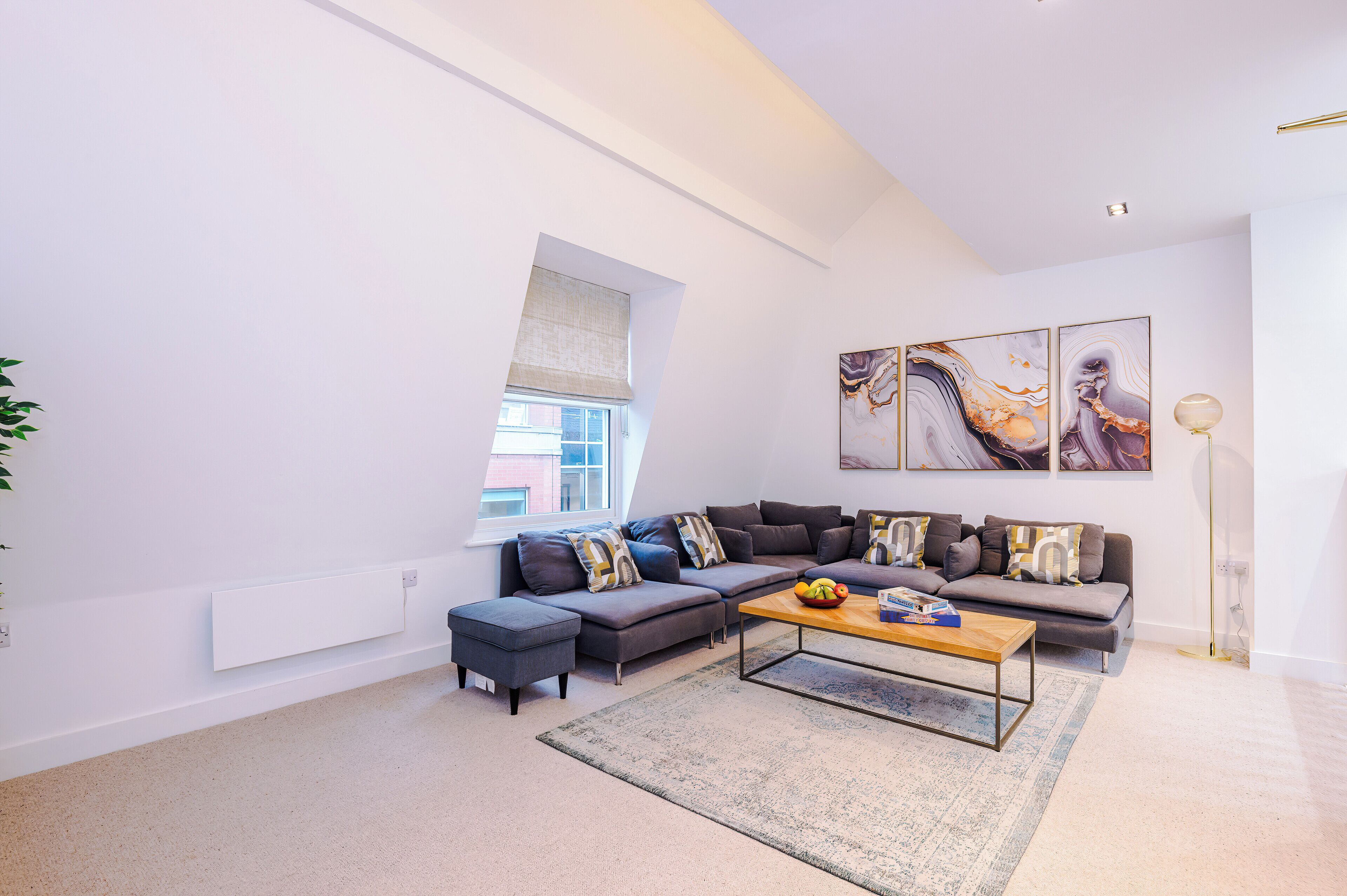 Luxury Townhome, 3 Bedrooms, Balcony, City View | Living area | 40-inch Smart TV with digital channels, Netflix, streaming services