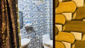 Deluxe Room, River View | Bathroom - Hotel Royal Island - Sundarban (Basirhat)