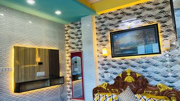 Habitación estándar, vista al río | Escritorio y wifi gratis