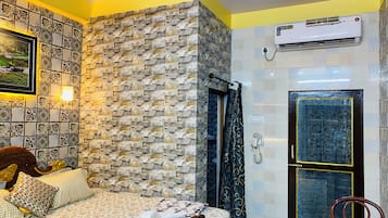 Chambre Deluxe, vue fleuve | Bureau, Wi-Fi gratuit