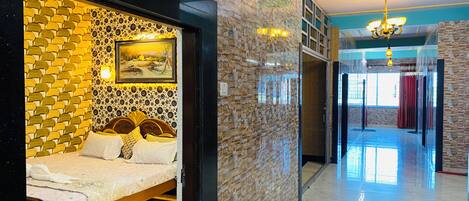 デラックス ルーム リバービュー | デスク、WiFi (無料)