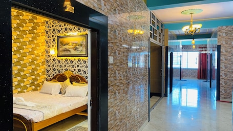 Deluxe Room, River View. Hotel Royal Island - Sundarban
