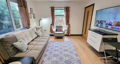 Kirkby Bungalow by City SuperHost