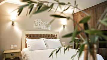 Deluxe Apartment, Courtyard View | 1 bedroom, Egyptian cotton sheets, premium bedding, down duvets