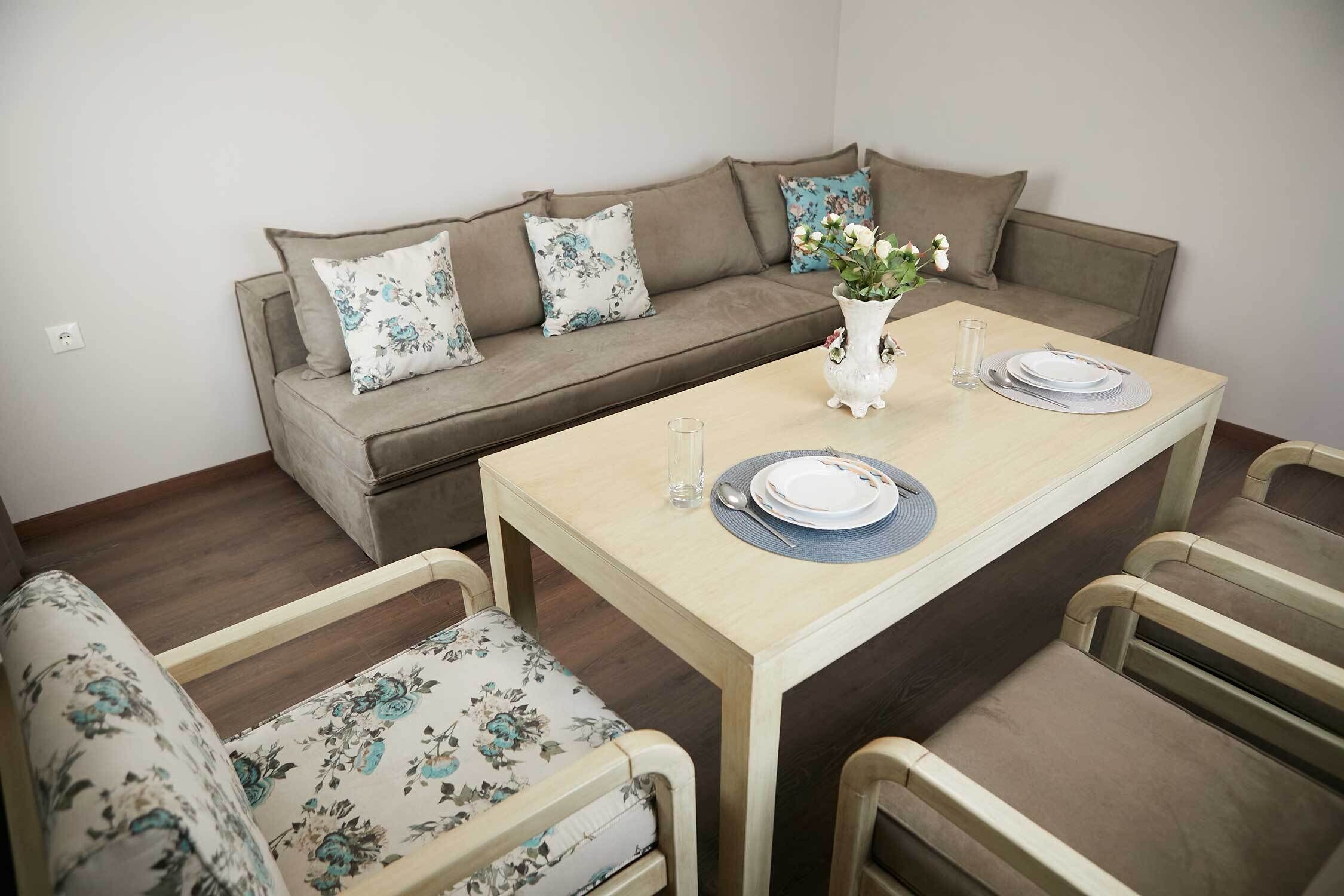 Deluxe Apartment, Courtyard View | Egyptian cotton sheets, premium bedding, down duvets