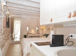 Studio (Studio Apartment) | Private kitchen | Fridge - Chic and Stylish Old Town Rovinj Apartment (Rovinj)