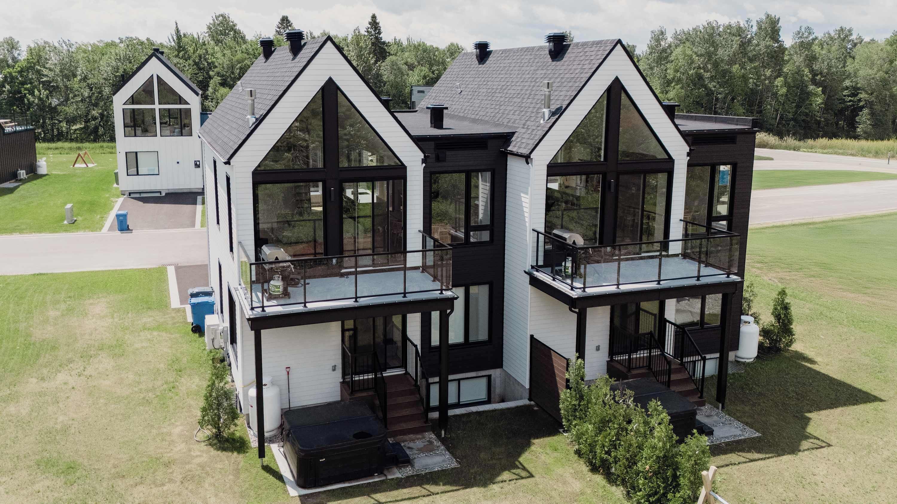 المنشأة من الخارج