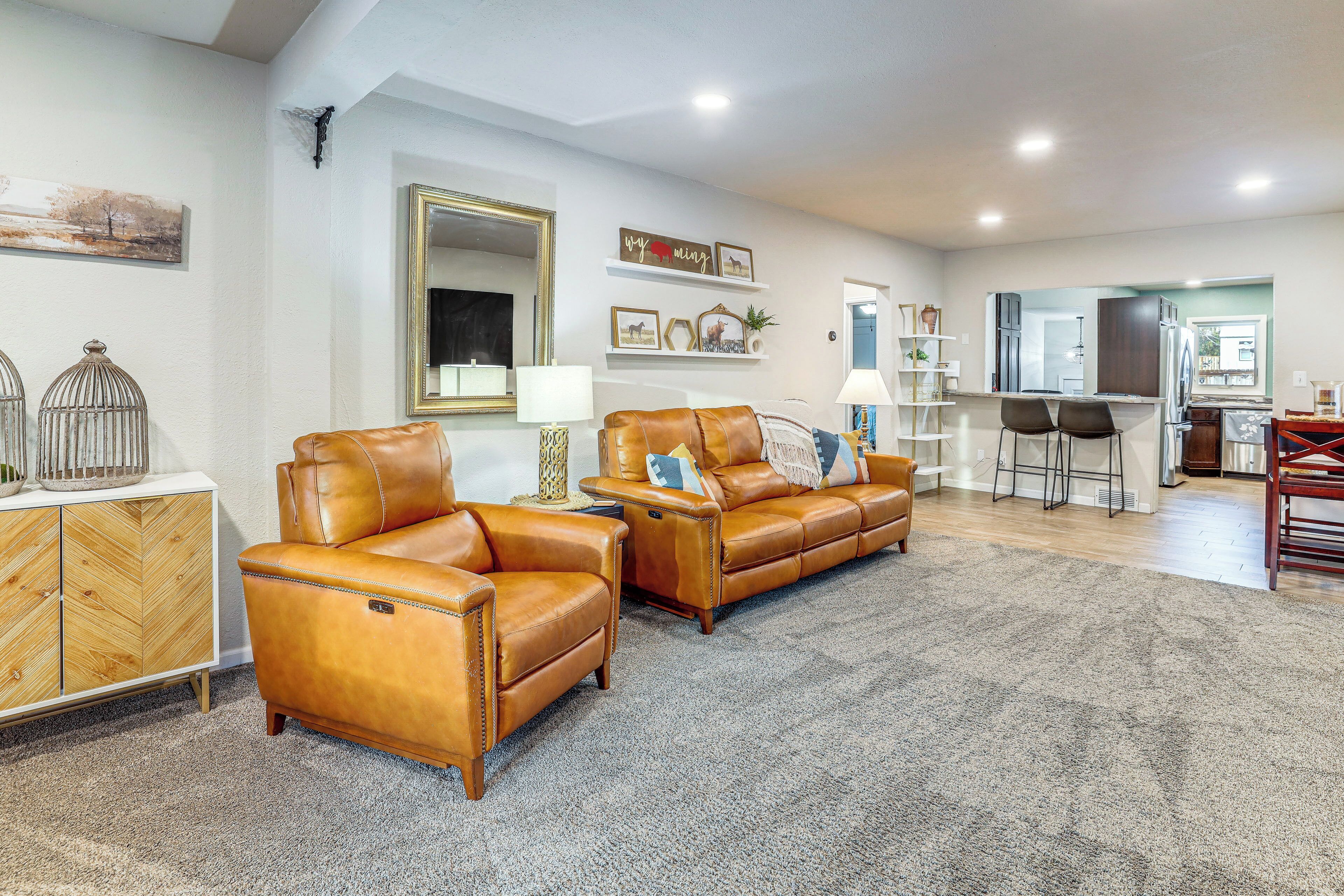 House (4 Bedrooms) | Interior