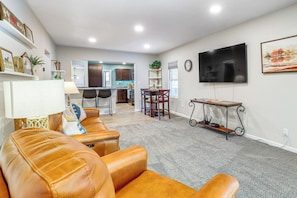 Interior - 1 Mi to Dtwn Casper: Homey Getaway w/ Yard! (Casper)