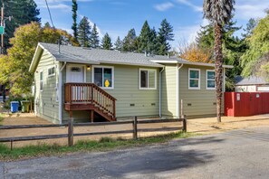 House (2 Bedrooms) | Interior - Steps to Town & River: Modern Monte Rio Retreat (Monte Rio)