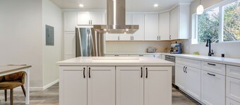 Steps to Town & River: Modern Monte Rio Retreat