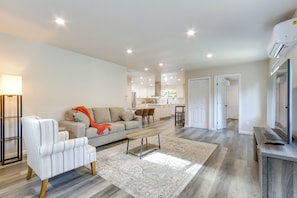 House (2 Bedrooms) | Interior - Steps to Town & River: Modern Monte Rio Retreat (Monte Rio)