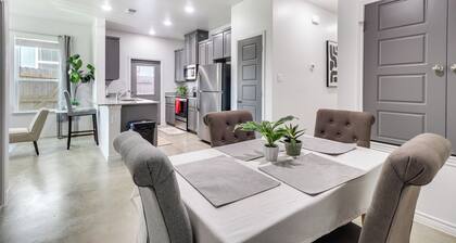 Newly Built Home: 2 Mi to Dtwn Temple!