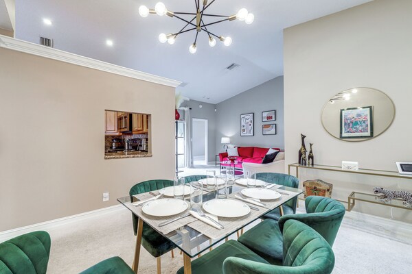 Riverfront Backyard & Grill: Sunrise Family Home - Sunrise, FL