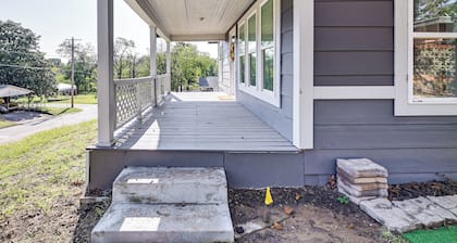 Near Campus & Casino: Family-friendly Durant Home!
