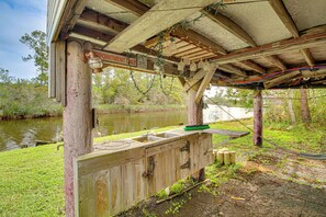 House (3 Bedrooms) | Interior - Fishing On-site: Waterfront Home in Bay St Louis (Bay St Louis)