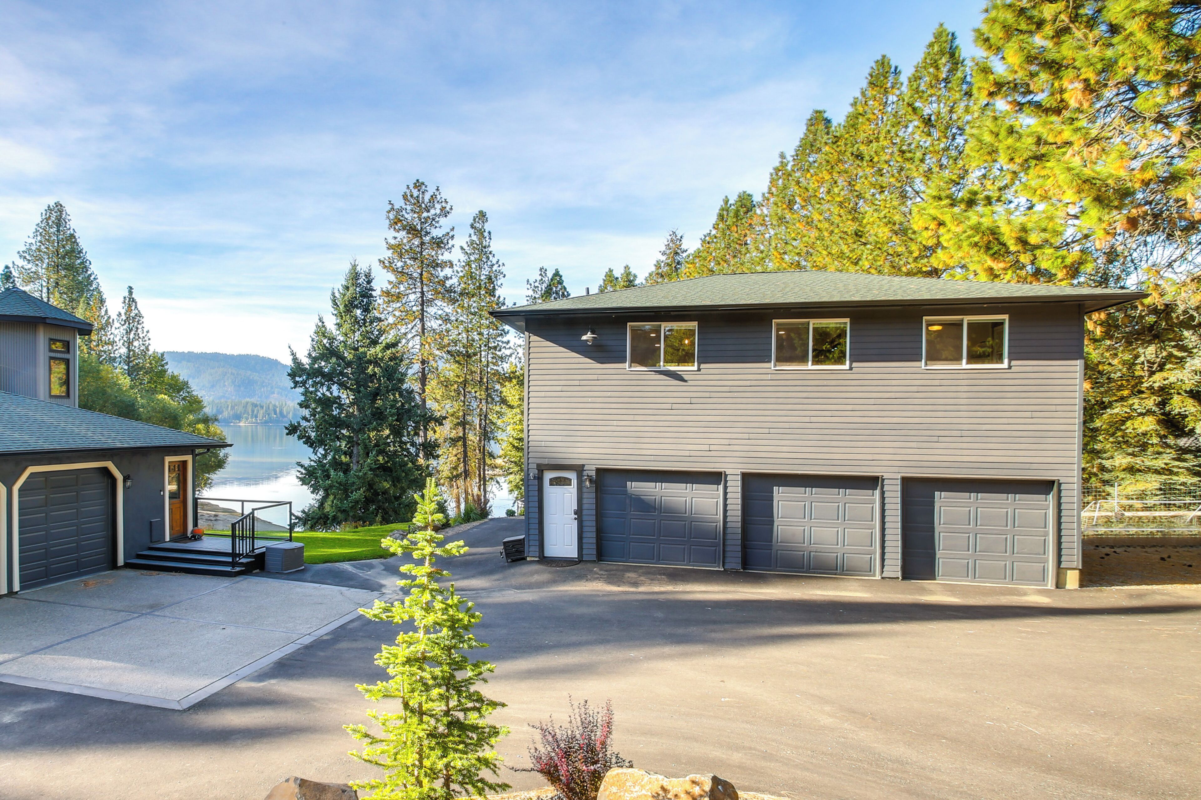 المنشأة من الداخل