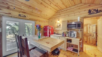 Apartment (0 Bedroom) | Interior