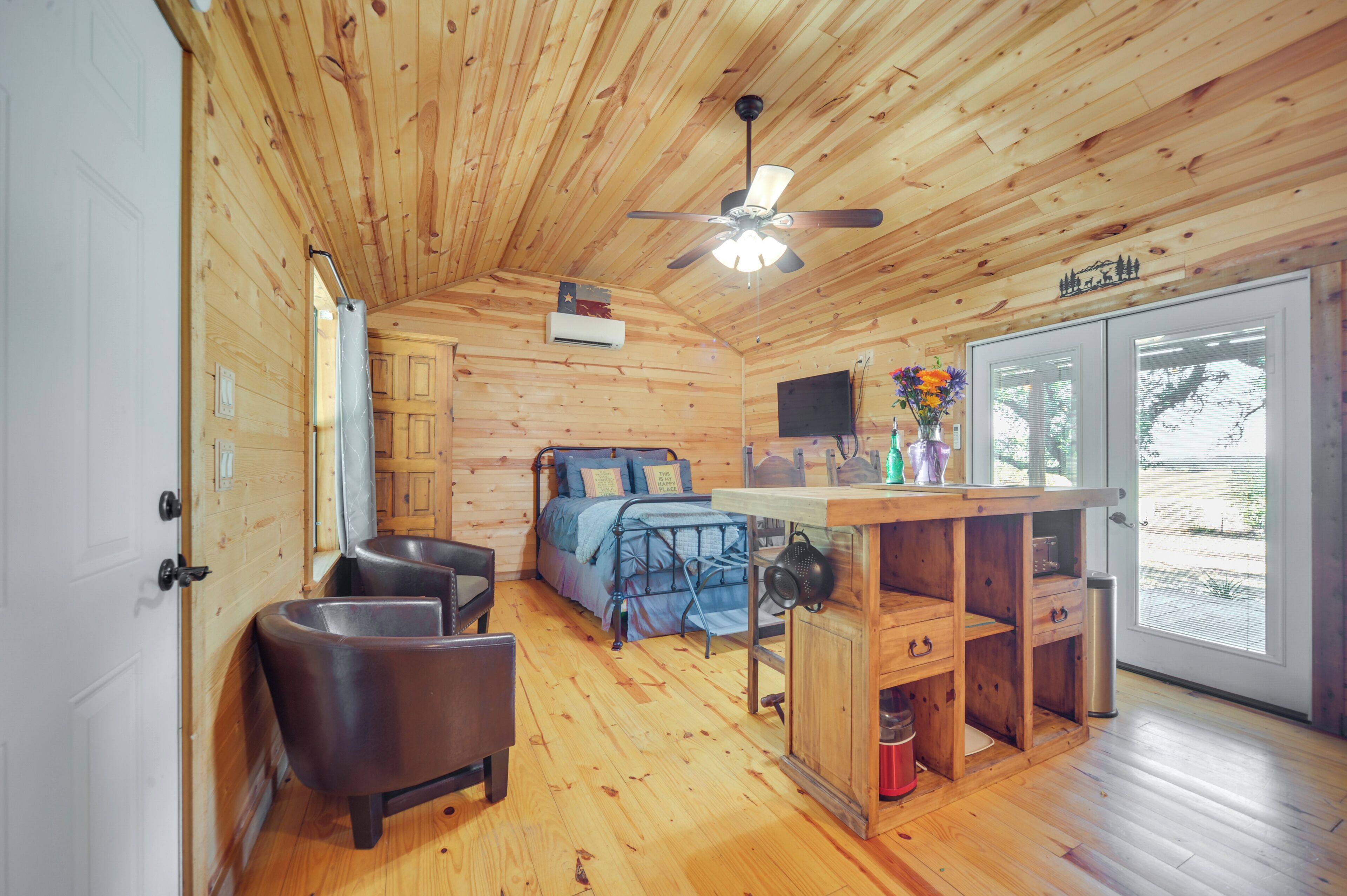 Apartment (0 Bedroom) | Interior