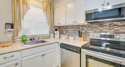 Walk to Ocean - Townhome w/ Patio in Myrtle Beach!