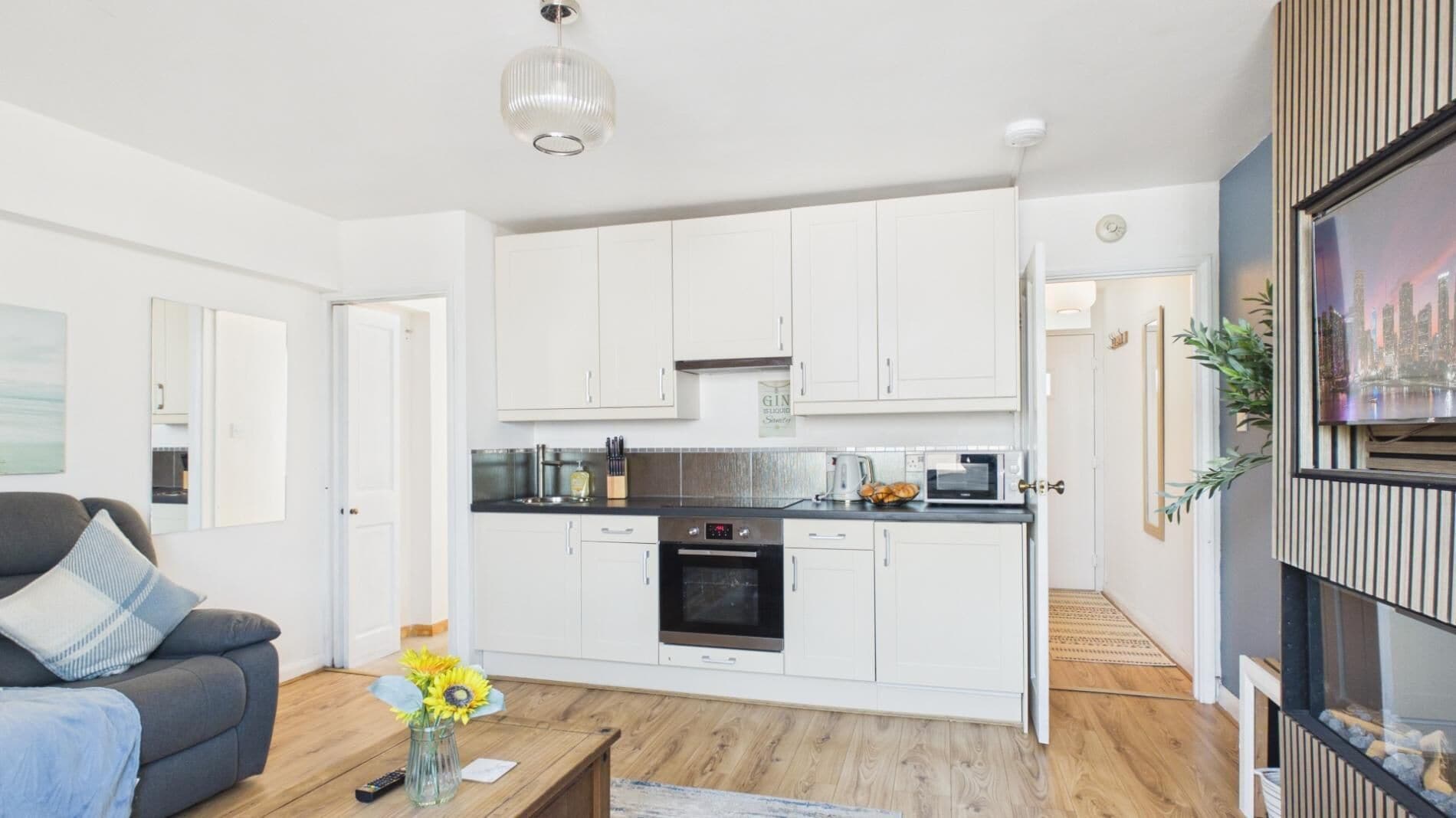 Apartment (1 Bedroom) | Private kitchen