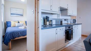 Microwave, oven, stovetop, electric kettle