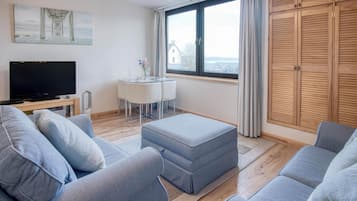 32-inch TV with cable channels