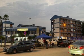 Unclassified image, 3 of 25, button - Backyard Garden Villa (Petaling Jaya)