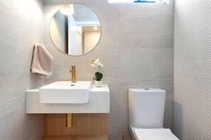 Room - Luxico West Beach (Burleigh Heads)