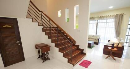 Natol Homestay - Sydney Batu Kawa Mjc New Townships