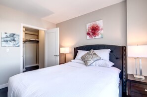 1 chambre, bureau, fer et planche à repasser, Wi-Fi