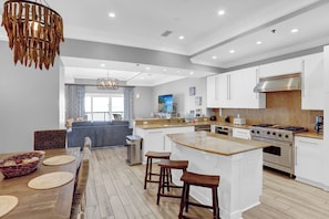 Fridge, microwave, oven, stovetop - Escapes to the Shores Penthouse 1803 by Liquid Life (Orange Beach)