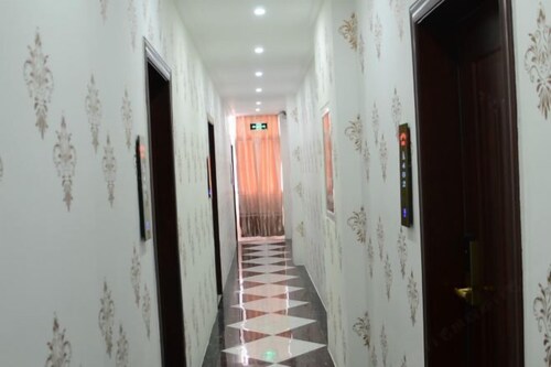 Xiangyuan Hot Spring Hotel