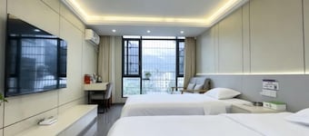 Xiangyuan Hot Spring Hotel