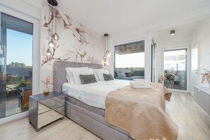 4 Schlafzimmer, Bügeleisen/Bügelbrett, kostenloses WLAN, Bettwäsche