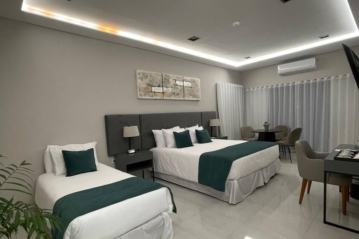 Deluxe Triple Room, Multiple Beds