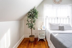 2 habitaciones, tabla de planchar con plancha, cuna de viaje y wifi