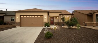 Cozy Granville Retreat W/ Modern Amenities 3 Bedroom Home